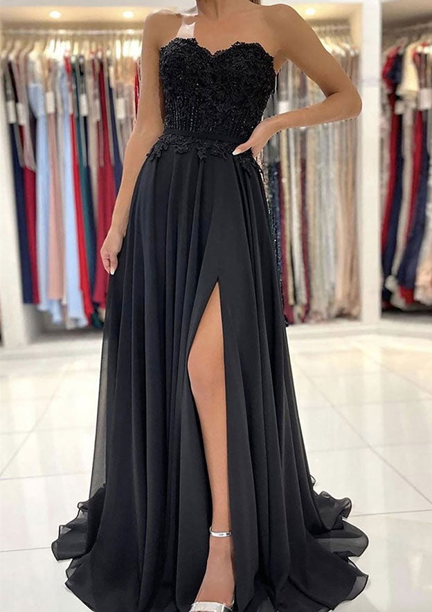 Vestido de fiesta de gasa con escote en forma de corazón y cola larga con abertura y encaje con cuentas